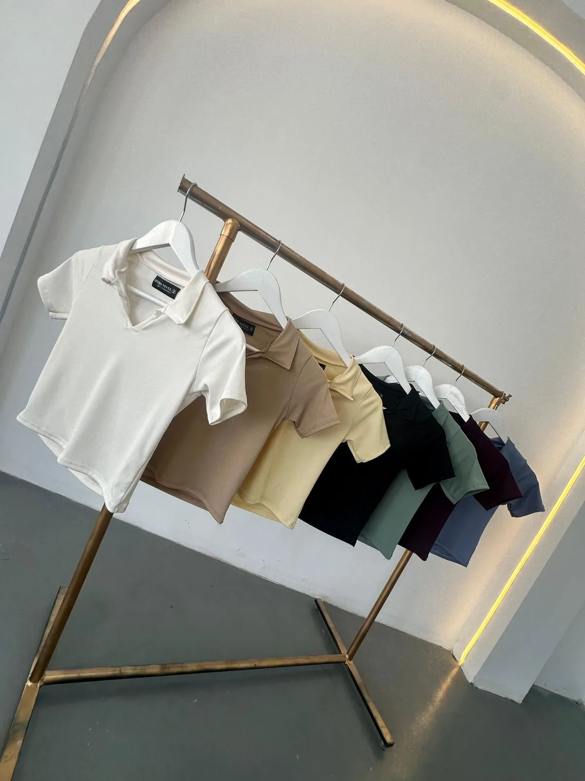 Alternative view of Remera Cropp Chomba