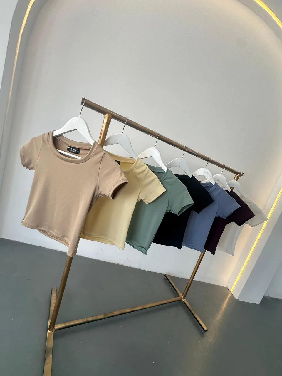 Alternative view of Remera Cropp Basica