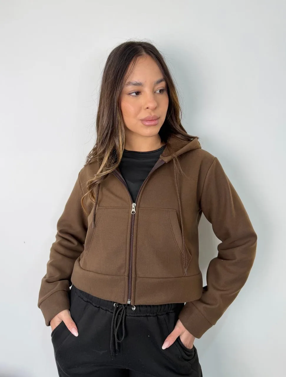 Campera Canguro Cropp Darlon Plush - Imagen 3