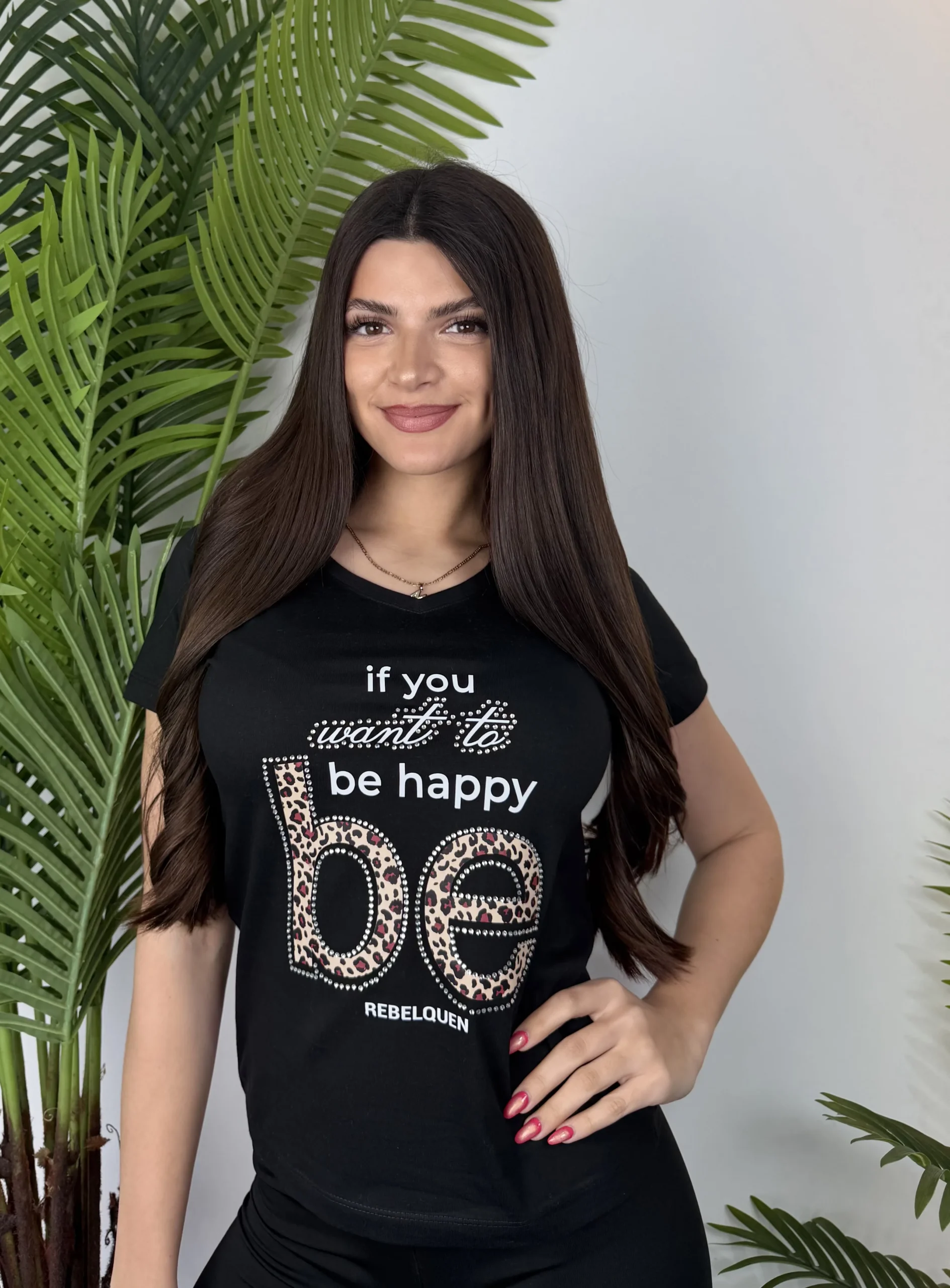 Alternative view of REMERA "BE HAPPY"