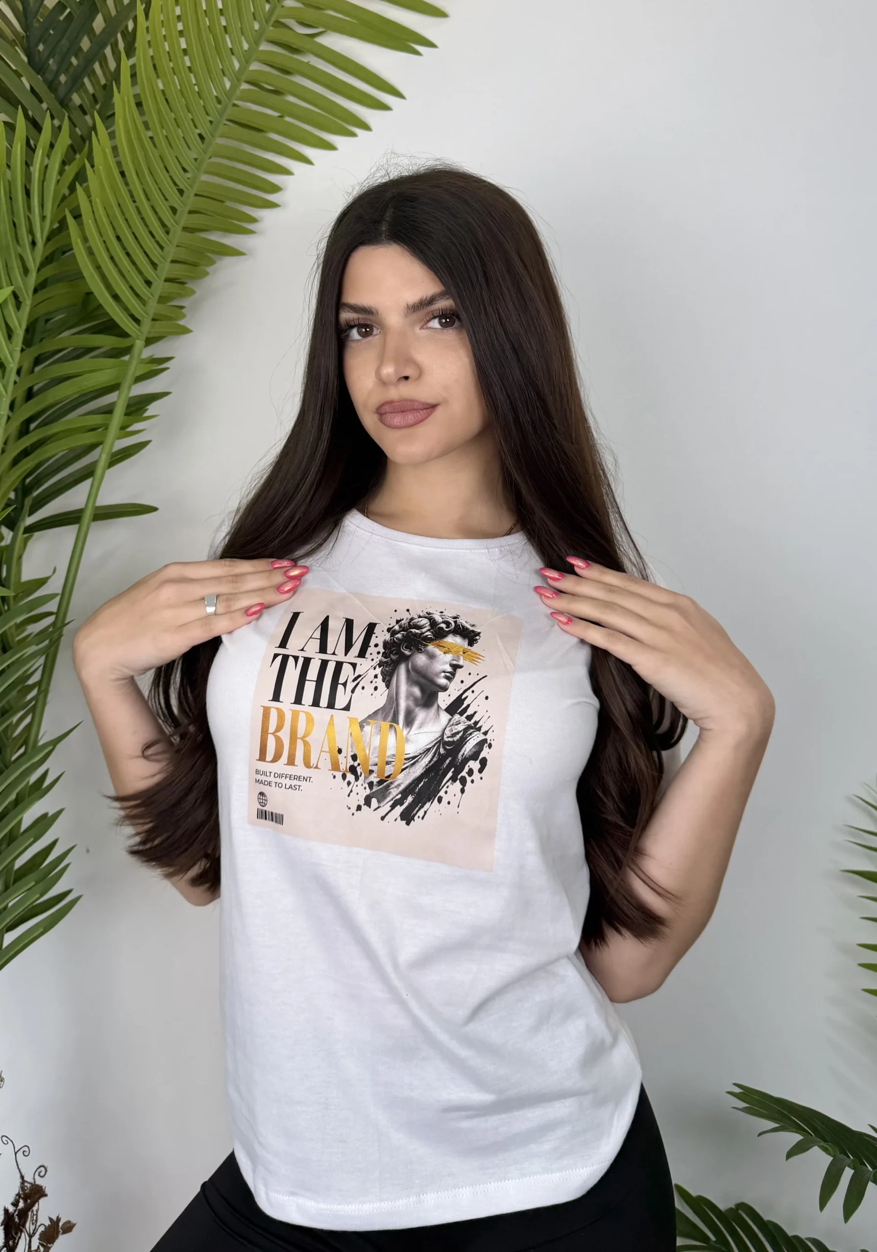 REMERA "I AM THE BRAND" - Imagen 4